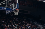 NBA球星詹姆斯“詹姆斯12” 闪耀赛场